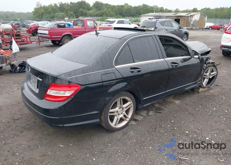 2009 Mercedes-Benz C 300 Luxury/Sport from USA, damaged, VIN WDDGF54X39R082760